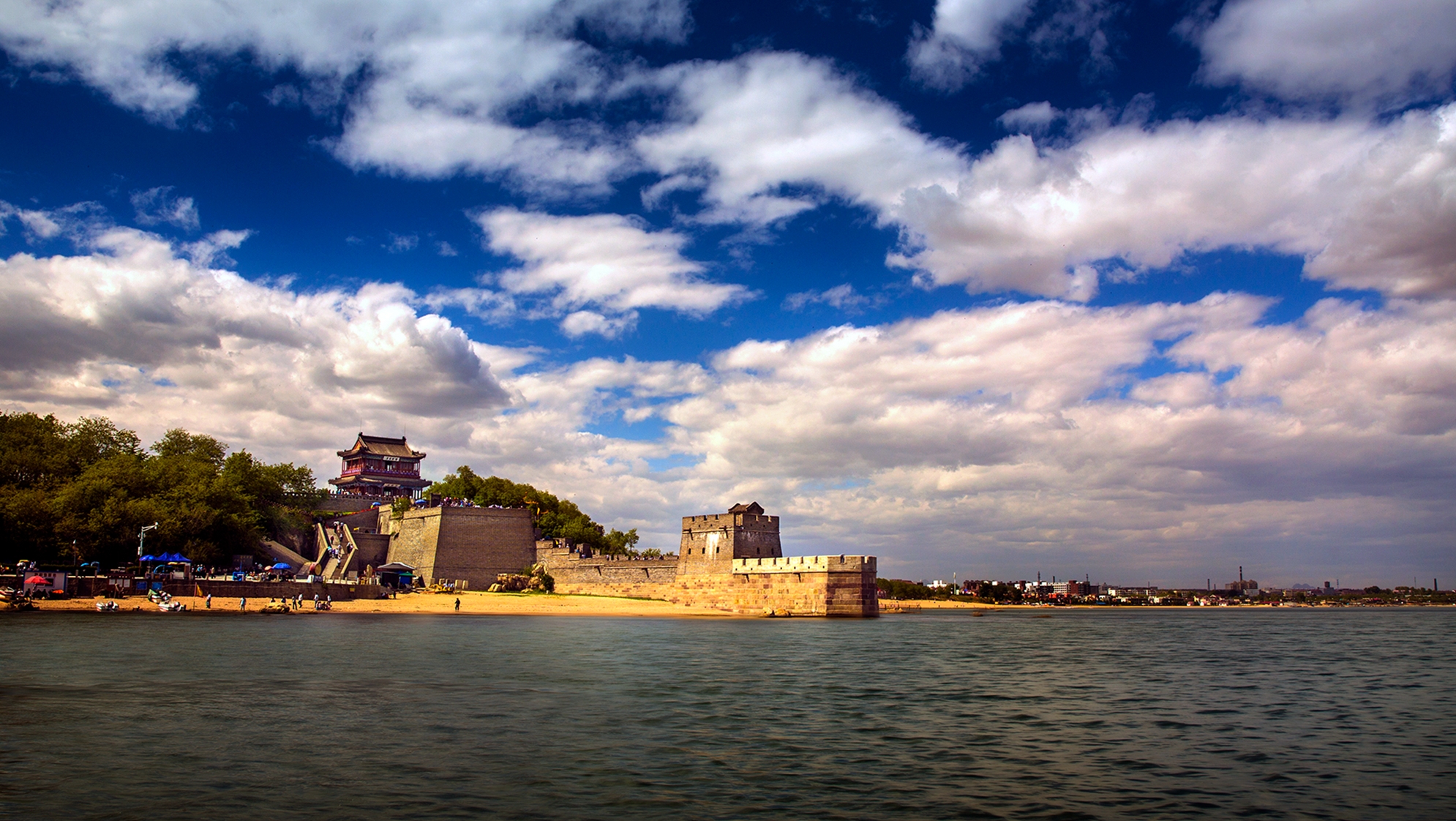 河北智造新纪元,前沿科技产品引领未来浪潮