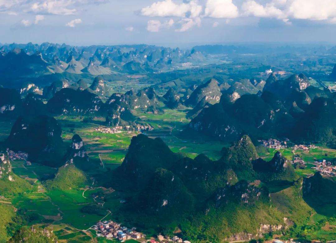 广西发展的双刃剑效应及未来展望